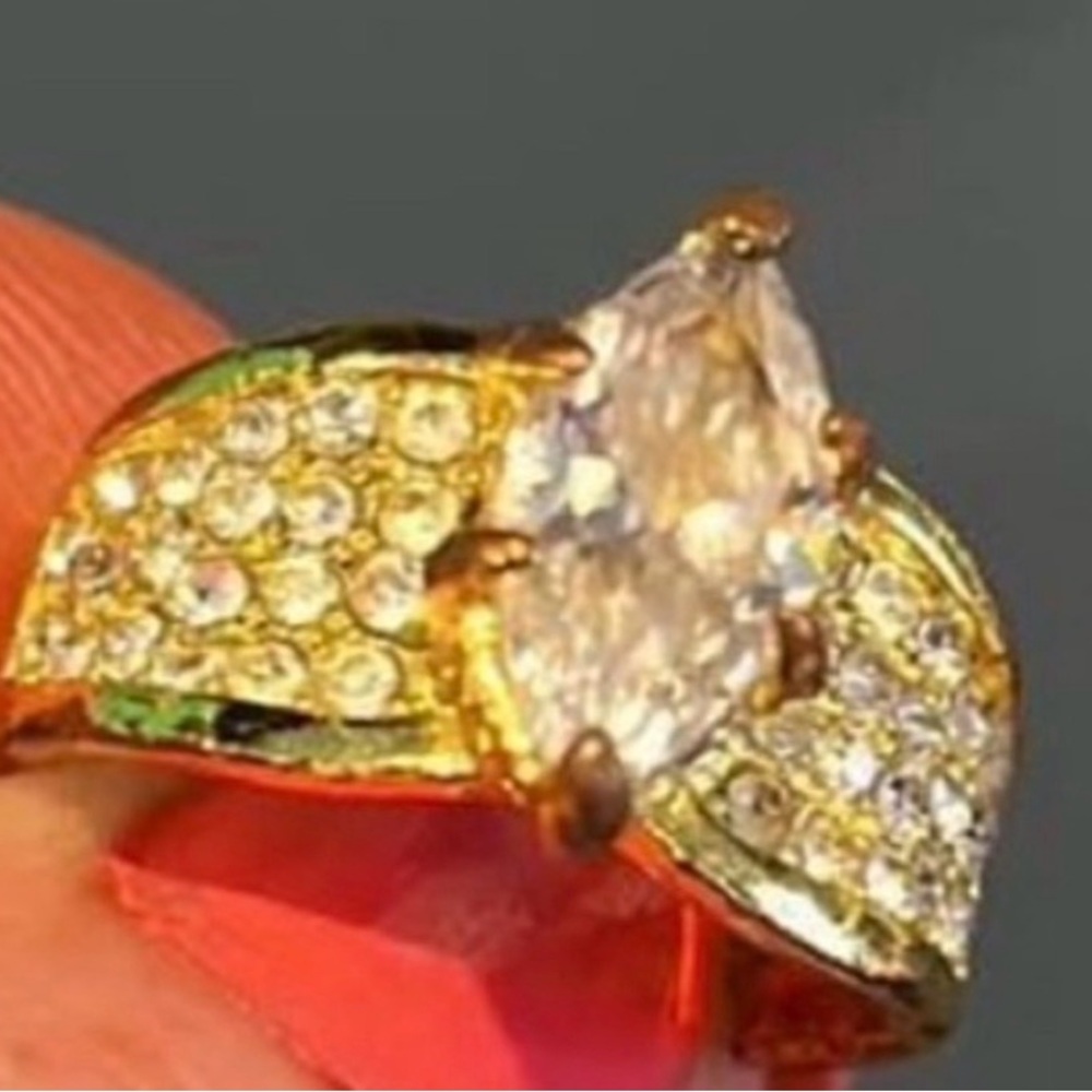 Marquise Fashion Ring Sz 7